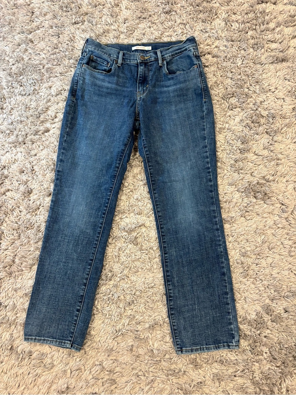 Levi's Women's Dark Blue Straight-Leg Jeans